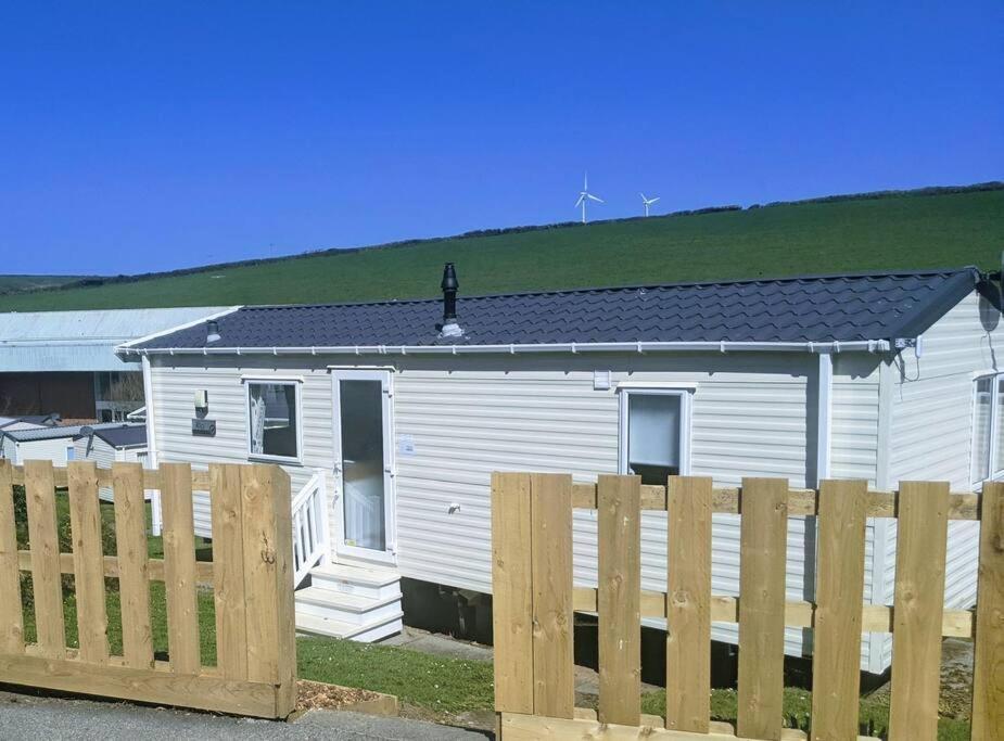 Large 4 Person Couples And Family Caravan In Newquay Bay Resort Exterior foto